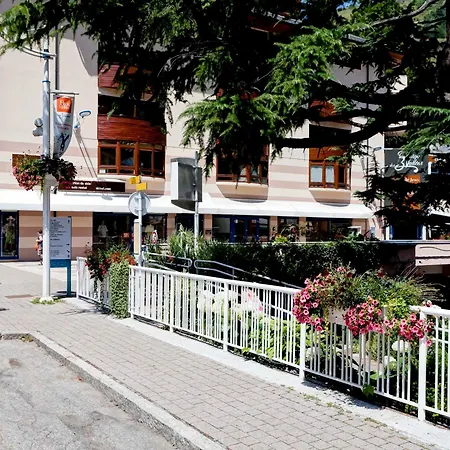 Appartement 4 Personnes - Centre Ville, Balcon, Wi-fi Brides-les-Bains